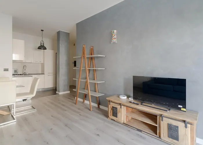 Guesthost - Lorenteggio Charming Flat Apartament Mediolan